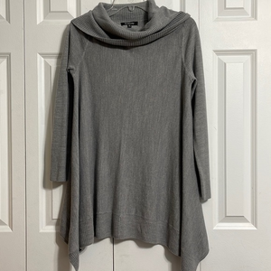 Relativity Gray Cowl Neck Long Sleeve Asymmetrical Hem‎ Sweater Knit Tunic M